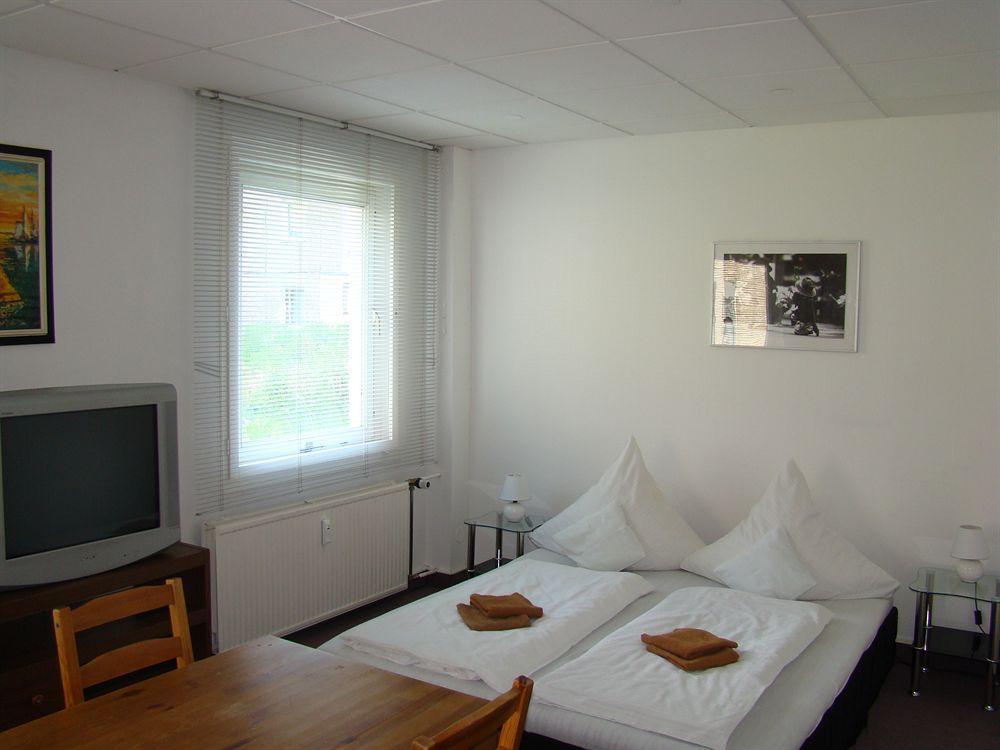 Near Brandenburg Gate - & Auberge de jeunesse Berlin